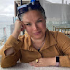 Meet your Posher, Hedi